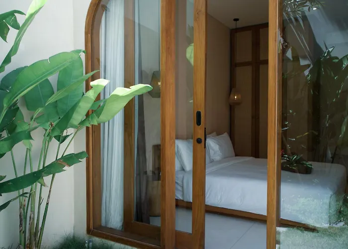 Sola Hotel