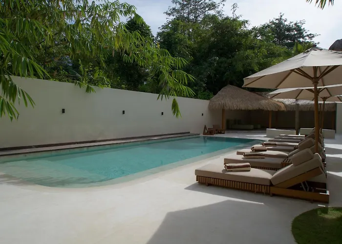 Hotel Sola *